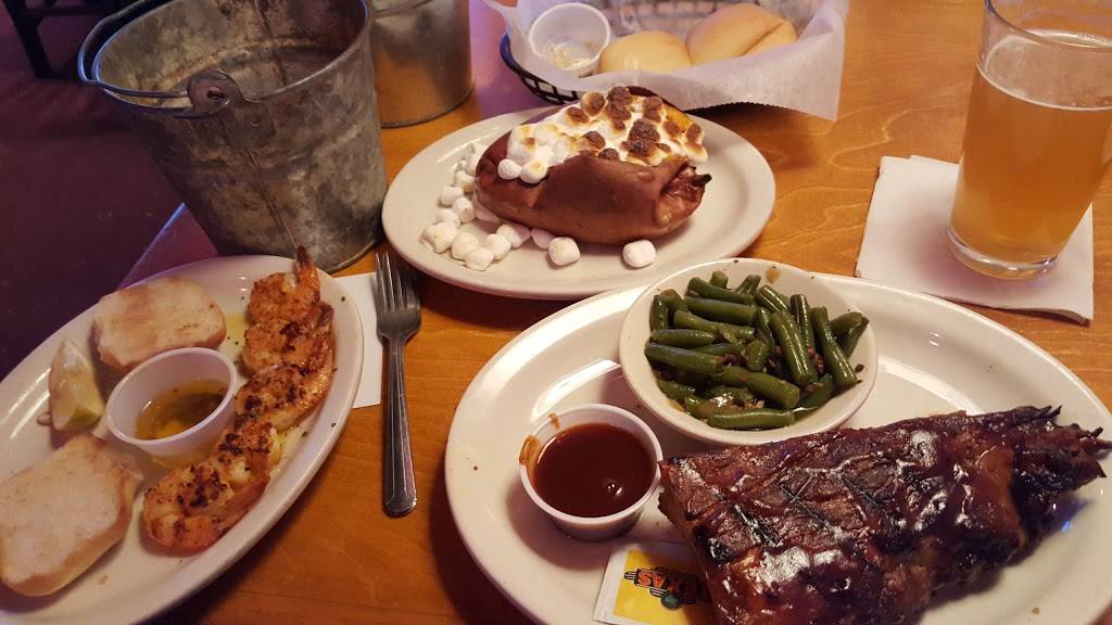 Texas Roadhouse | restaurant | 2513 Plaza Ct, Waukesha, WI 53186, USA | 2627987427 OR +1 262-798-7427