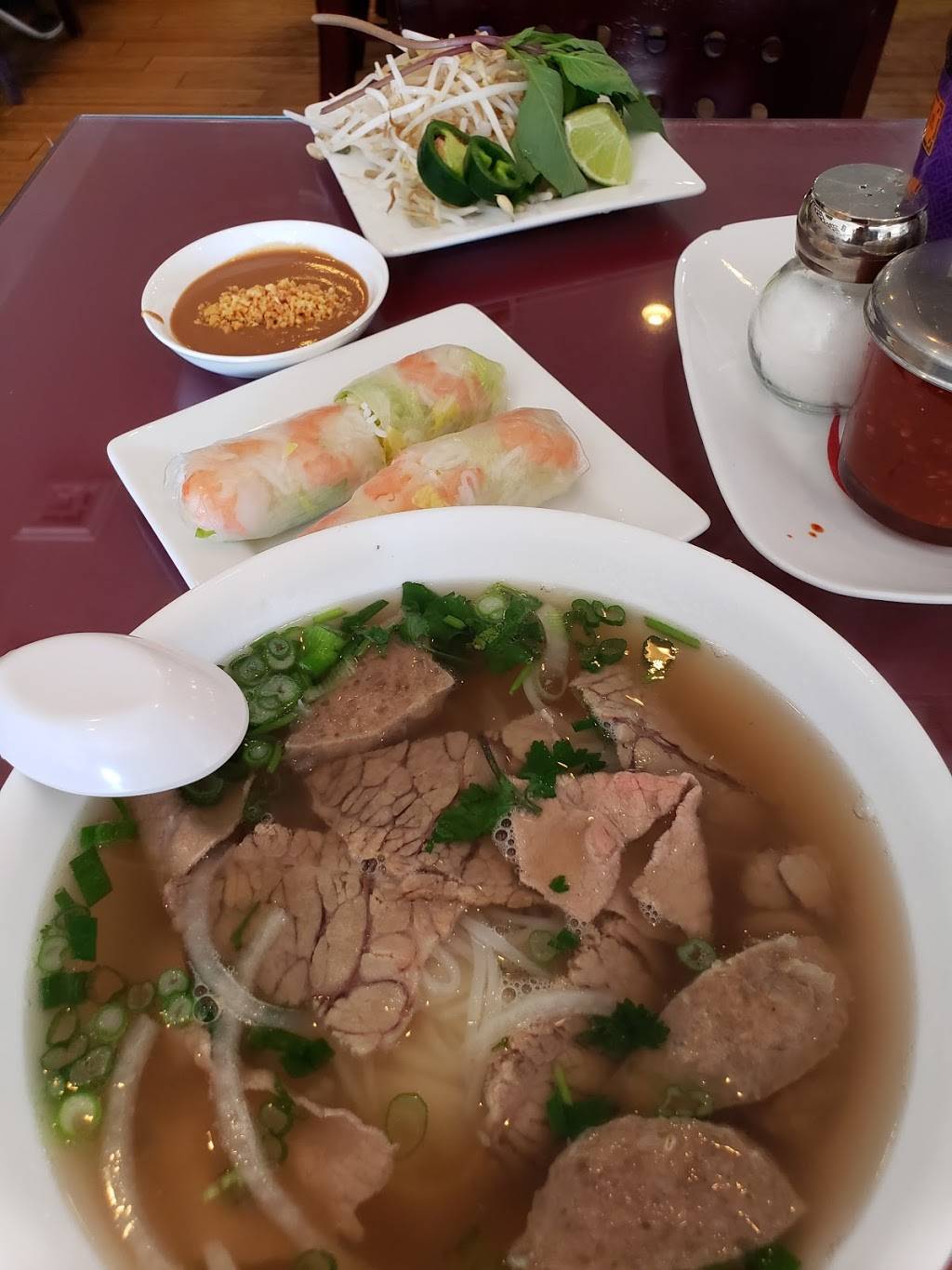 Pho Vinh Long | restaurant | 3111, 601 D St, South Charleston, WV 25303, USA | 3047207333 OR +1 304-720-7333