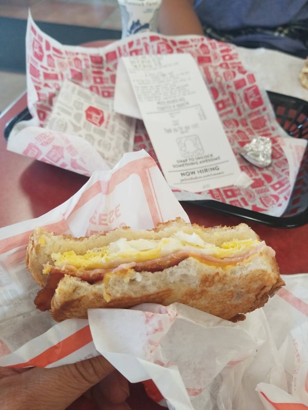 Jack in the Box | restaurant | 555 E 3rd Ave, San Mateo, CA 94401, USA | 6503475911 OR +1 650-347-5911