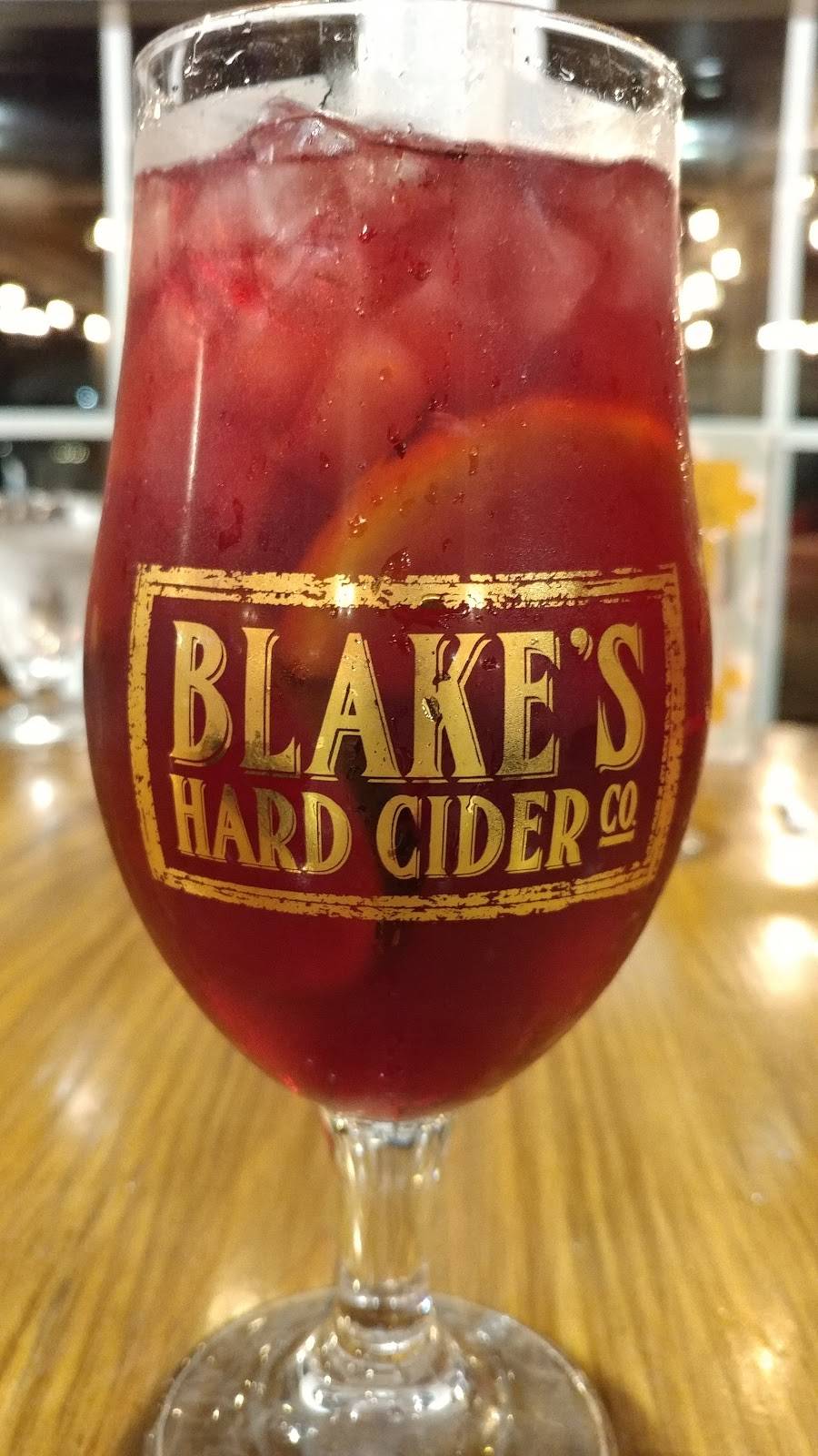 Blakes Tasting Room | restaurant | 17985 Armada Center Rd, Armada, MI 48005, USA | 5867849463 OR +1 586-784-9463