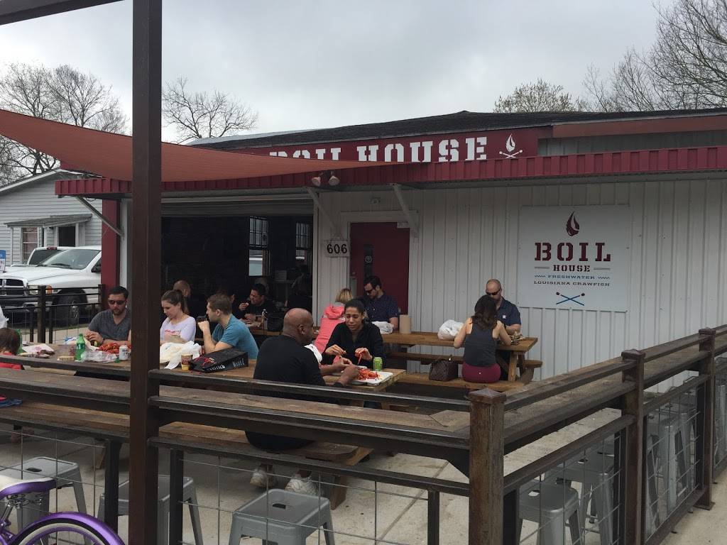 BOIL HOUSE | restaurant | 606 E 11th St, Houston, TX 77008, USA | 7138803999 OR +1 713-880-3999
