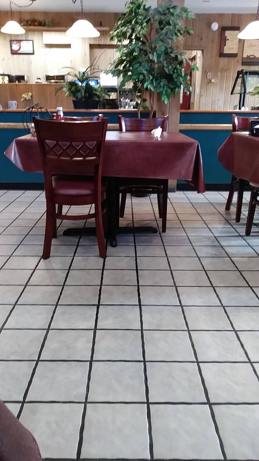 Elis Place | restaurant | 371 E Main St, Leola, PA 17540, USA | 7176613248 OR +1 717-661-3248