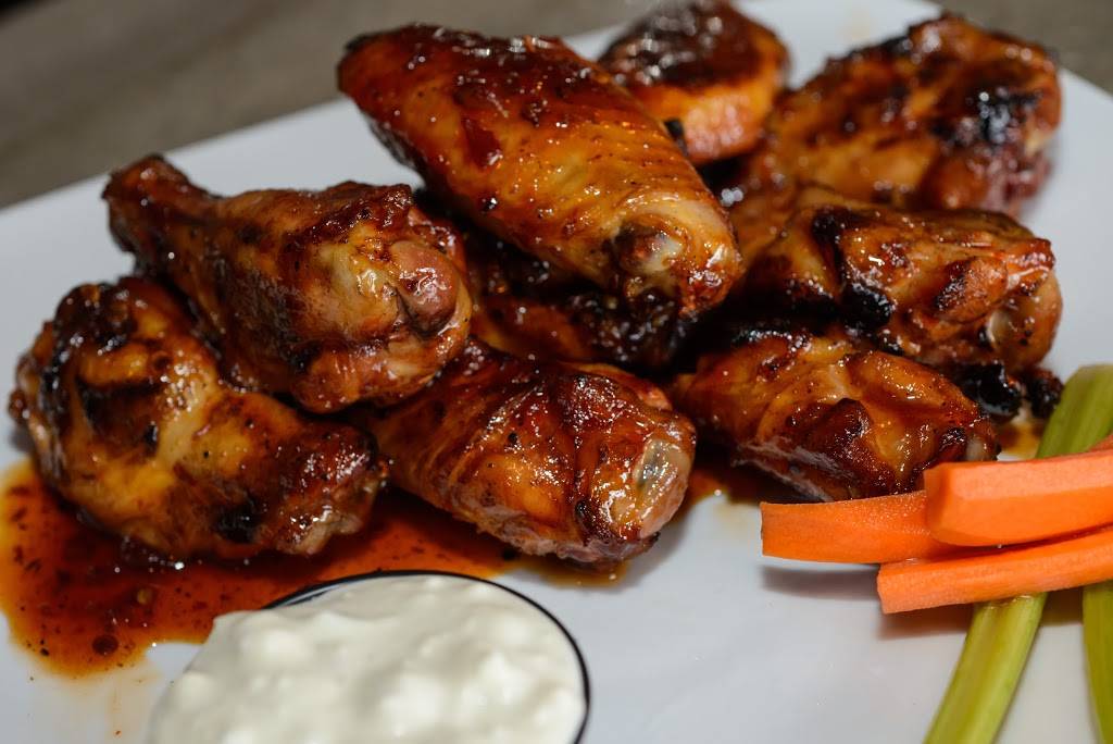 Sterling Pig Brewery | restaurant | 609 W State St, Media, PA 19063, USA | 4844442526 OR +1 484-444-2526