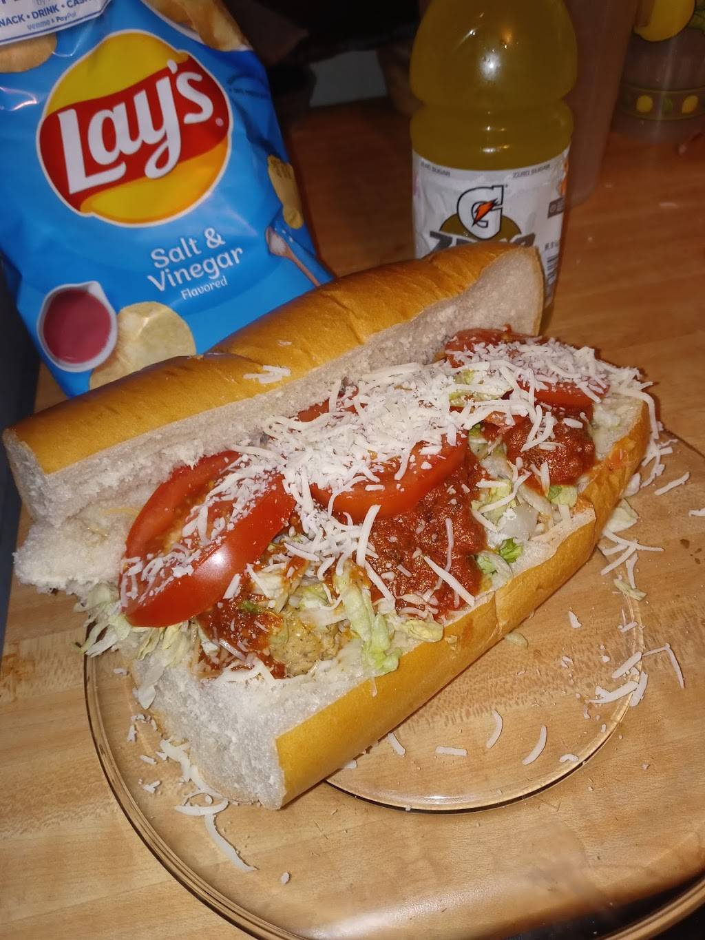 DJS MEATBALL SUBS & MORE | restaurant | 314 Pershing Ave, Wood River, IL 62095, USA | 6189806283 OR +1 618-980-6283