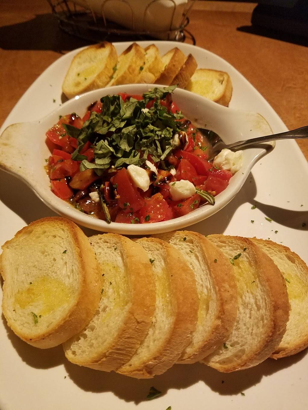 Olive Garden Italian Restaurant | meal takeaway | 4604 S Cooper St, Arlington, TX 76017, USA | 8174729733 OR +1 817-472-9733