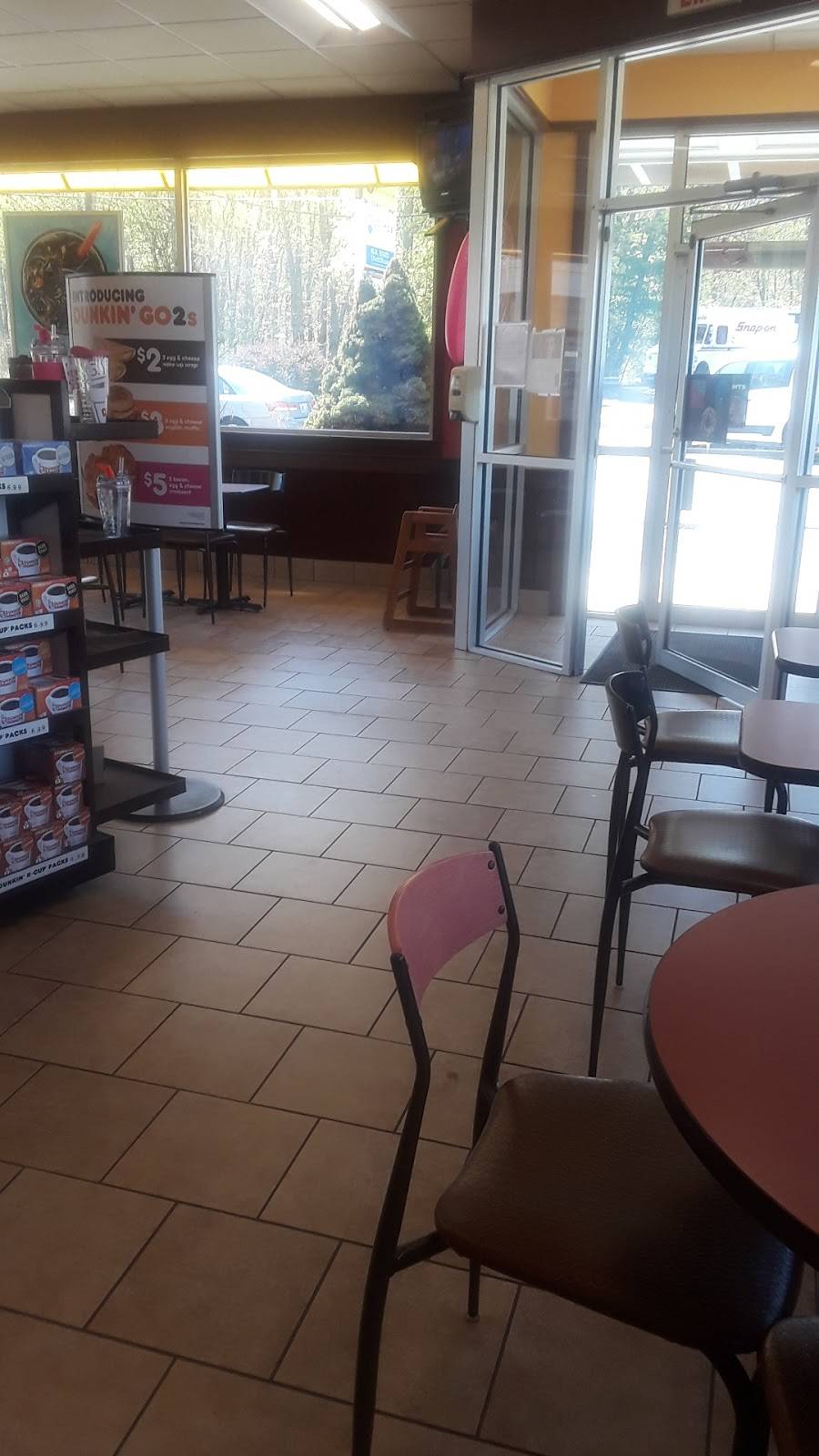 Dunkin | bakery | 2077 Diamond Hill Rd, Cumberland, RI 02864, USA | 4013338046 OR +1 401-333-8046