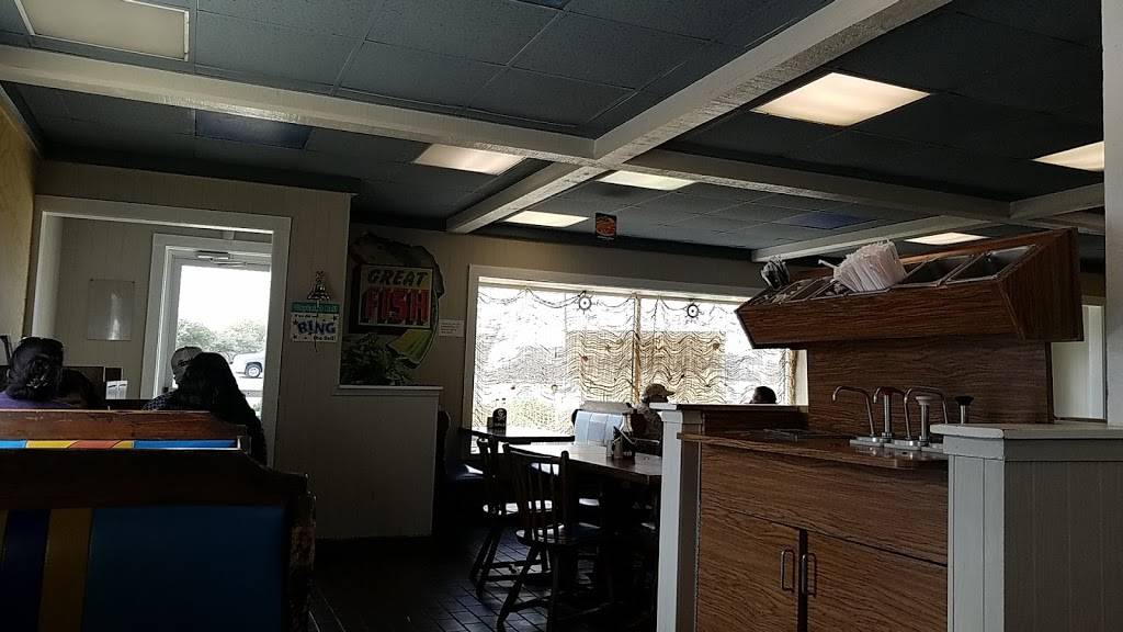 Long John Silvers | restaurant | 301 Sidney Baker St, Kerrville, TX 78028, USA | 2105910587 OR +1 210-591-0587