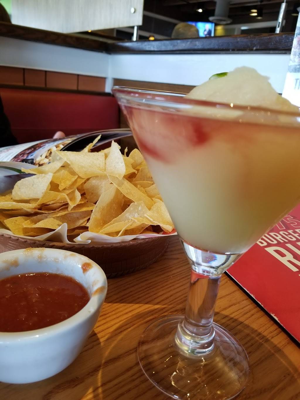 Chilis Grill & Bar | restaurant | 1425 Rocky Mountain Ave, Loveland, CO 80538, USA | 9706636800 OR +1 970-663-6800