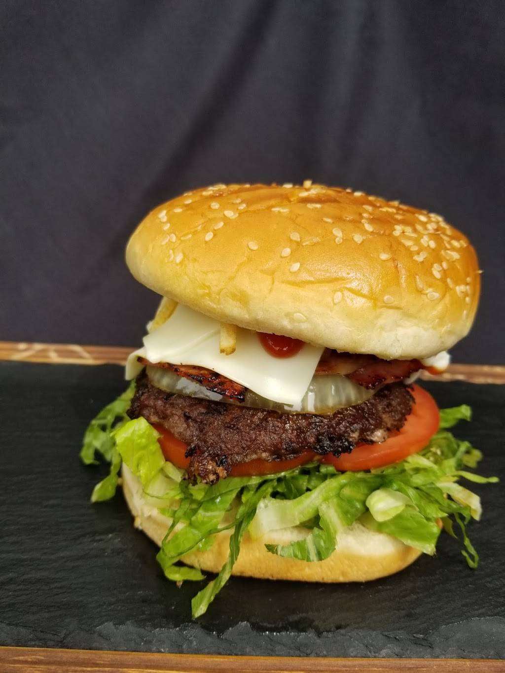 Marios Rápid Food | restaurant | 19380 SW 106th Ave, Cutler Bay, FL 33157, USA | 7865729600 OR +1 786-572-9600