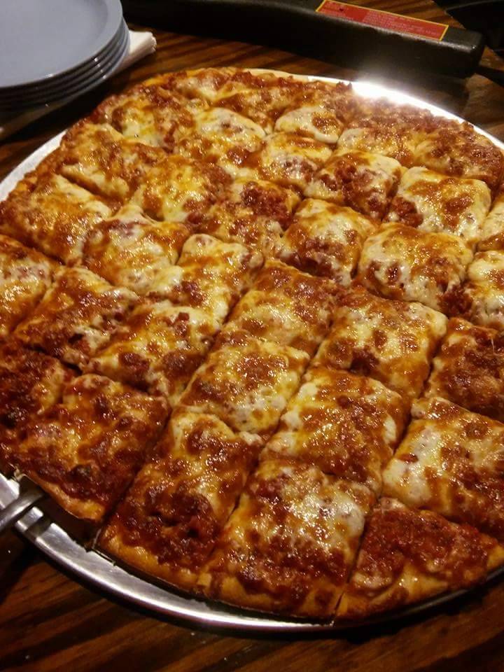 Berties Music Bar | restaurant | 1129 E Main St, Richmond, IN 47374, USA | 7659665252 OR +1 765-966-5252