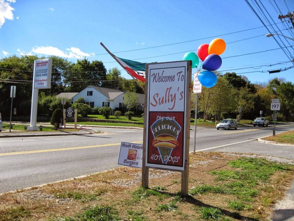 Sullys Dog Shack | restaurant | 184 W Main St, Dudley, MA 01571, USA | 5089436471 OR +1 508-943-6471
