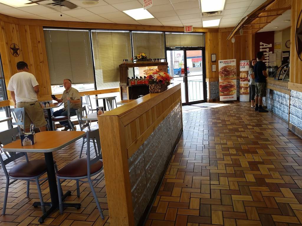Arbys | restaurant | 6799 Bandera Rd, San Antonio, TX 78238, USA | 2106475818 OR +1 210-647-5818