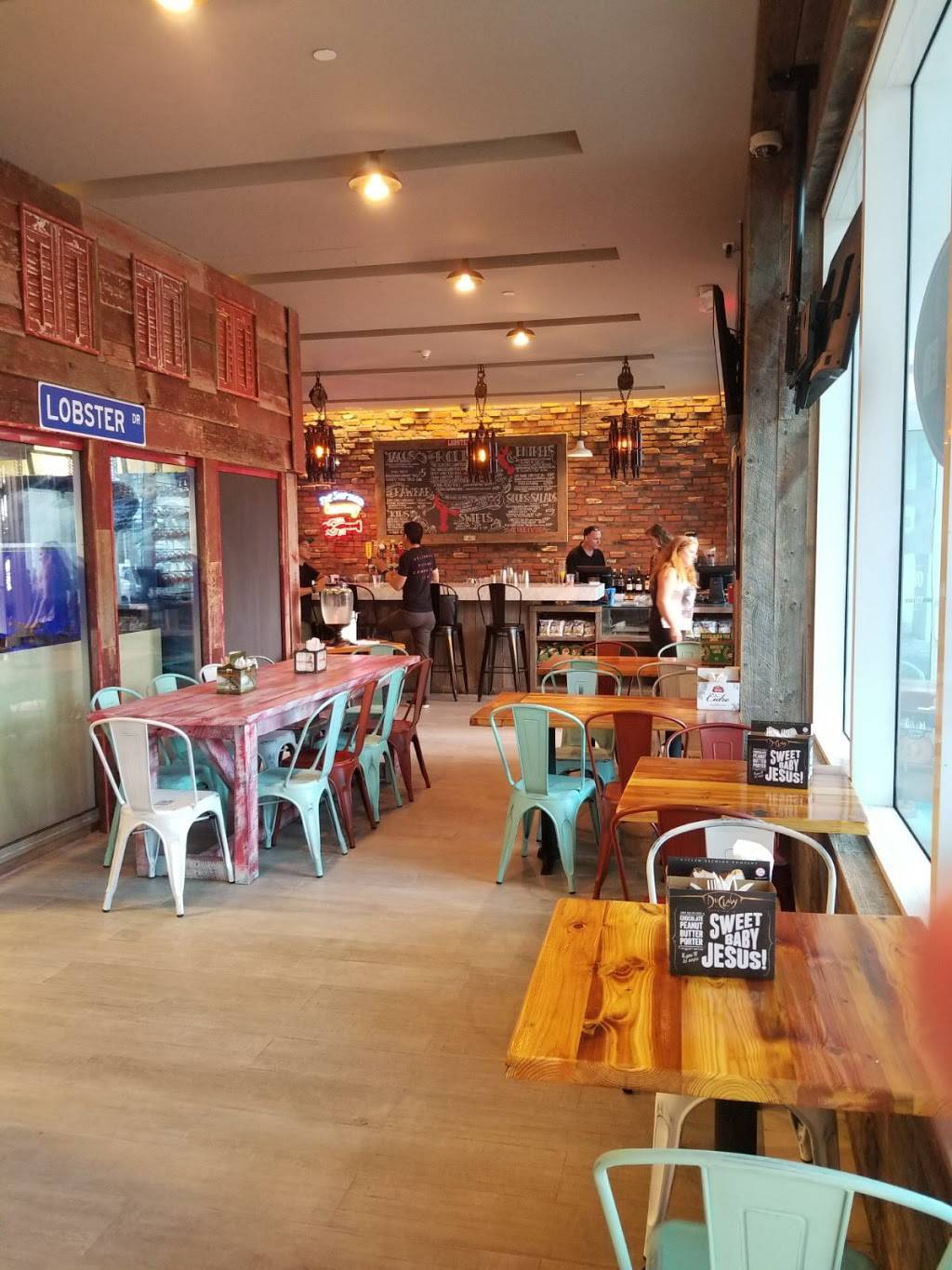 The Lobster Shack | restaurant | 40 South Pointe Dr #104, Miami Beach, FL 33139, USA | 3057638230 OR +1 305-763-8230