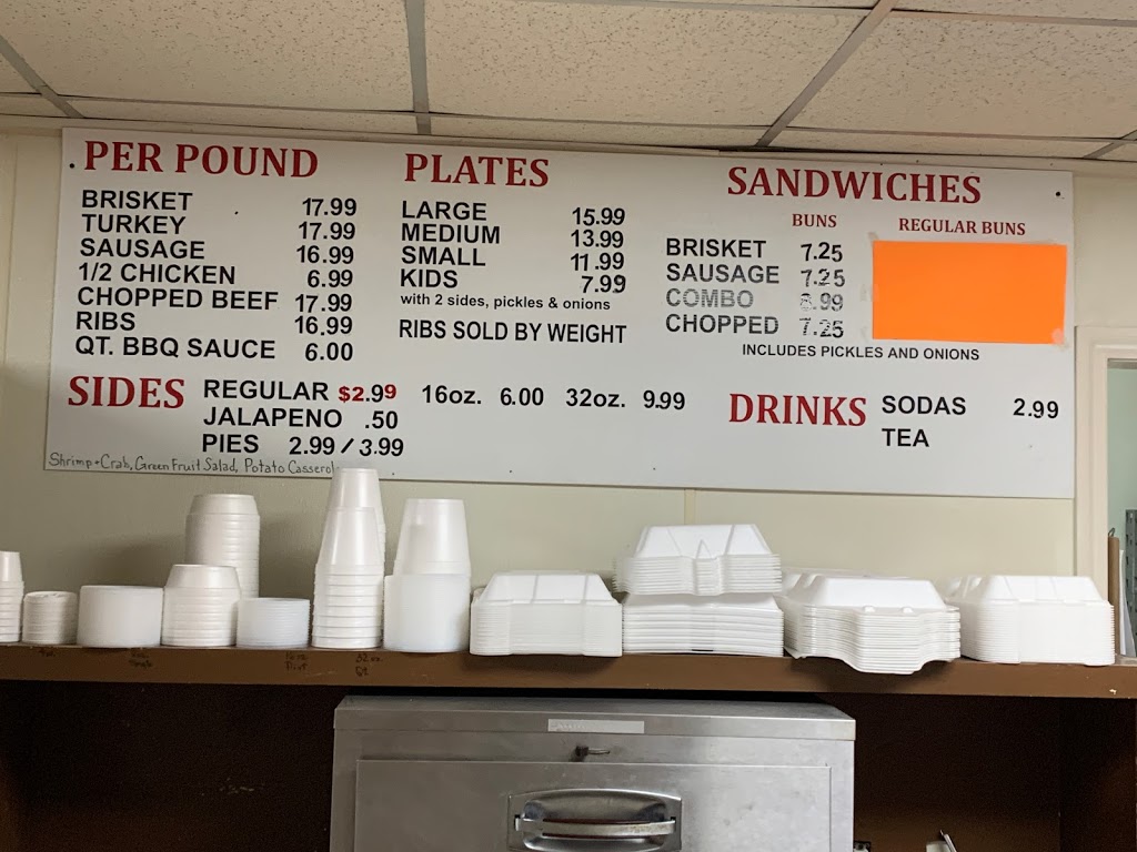 Frontier Bar B Que | restaurant | 608 N East St, Edna, TX 77957, USA | 3617825270 OR +1 361-782-5270