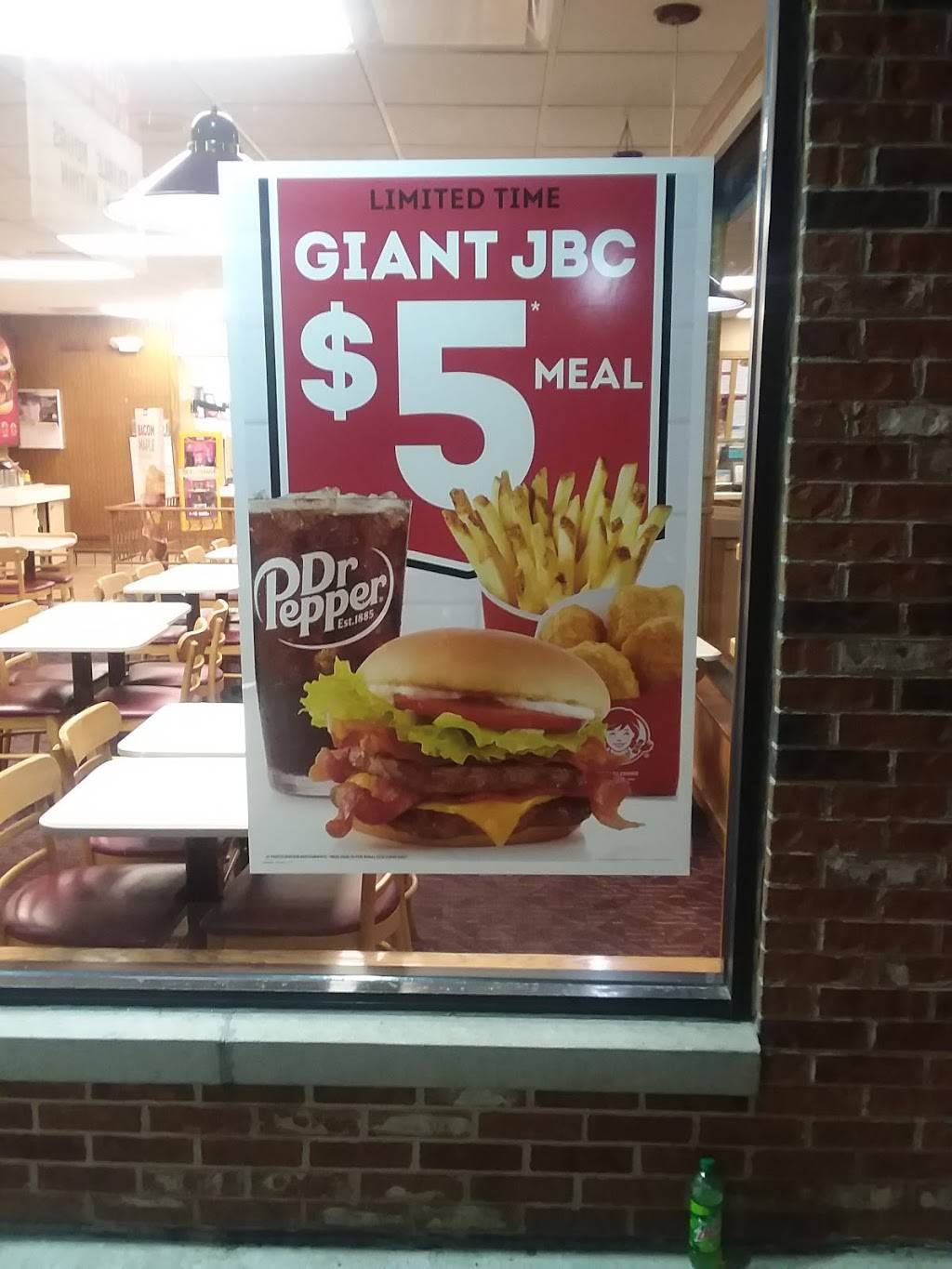 Wendys | restaurant | 544 E Market St, Celina, OH 45822, USA | 4195866800 OR +1 419-586-6800