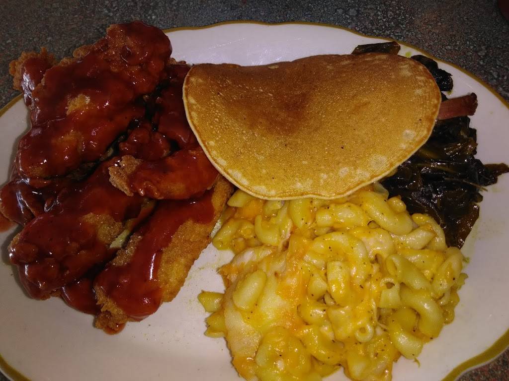 Mama’s Soul Food Kitchen | restaurant | 2105 22nd Ave, Kenosha, WI 53140, USA | 2622377026 OR +1 262-237-7026