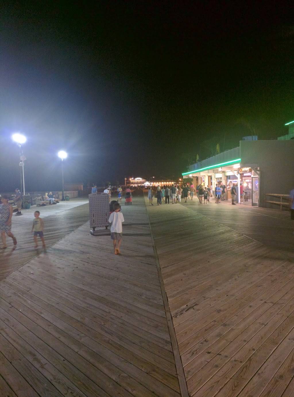 Johnny Gs Pizza Factory | restaurant | 200 Boardwalk, Seaside Heights, NJ 08751, USA | 7327939200 OR +1 732-793-9200