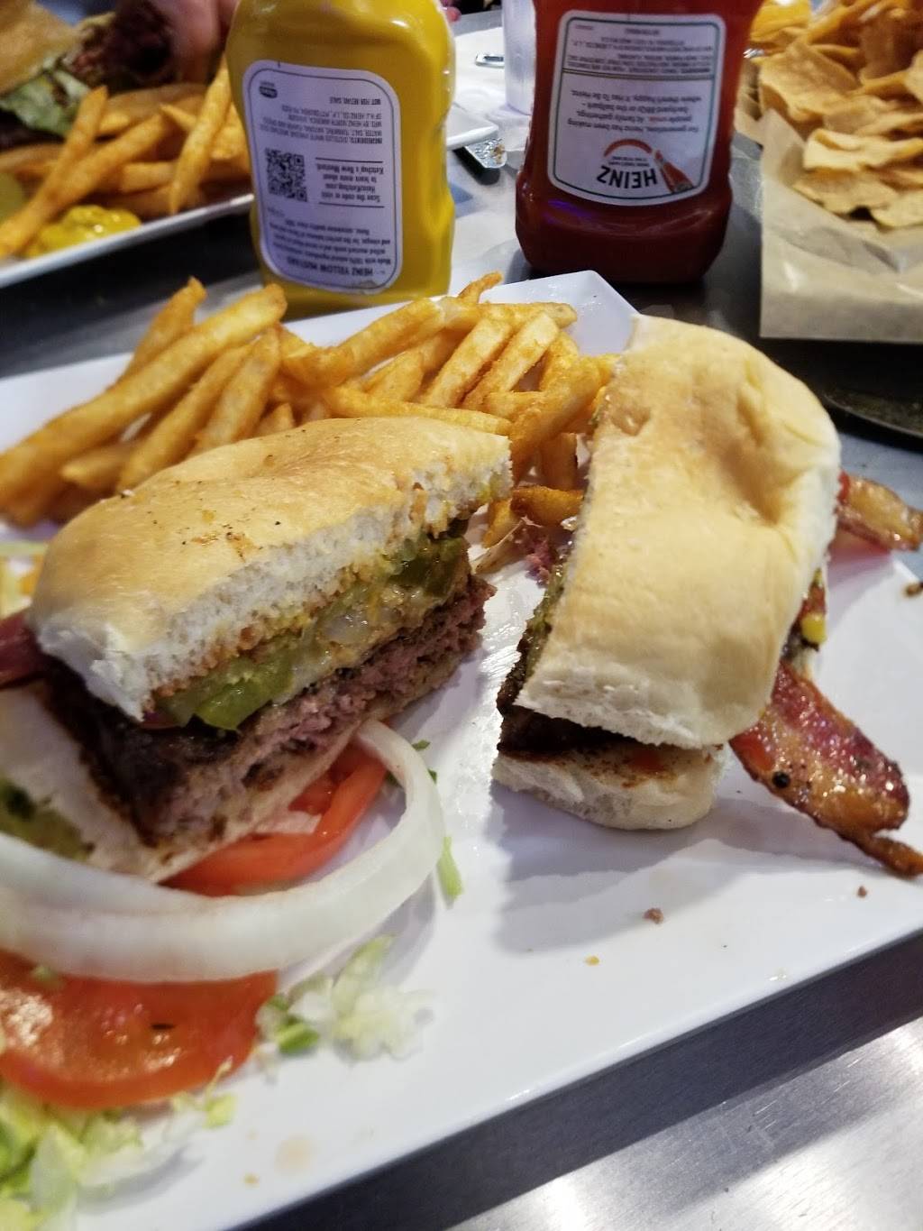 Firehouse 52 Bar & Grill | restaurant | 26781 US-380, Aubrey, TX 76227, USA | 9723476552 OR +1 972-347-6552