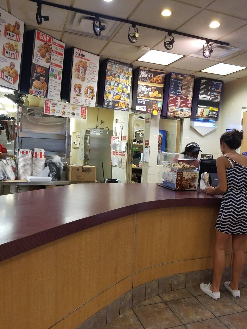 KFC | restaurant | 6030 Enterprise Pkwy, Solon, OH 44139, USA | 4405193803 OR +1 440-519-3803