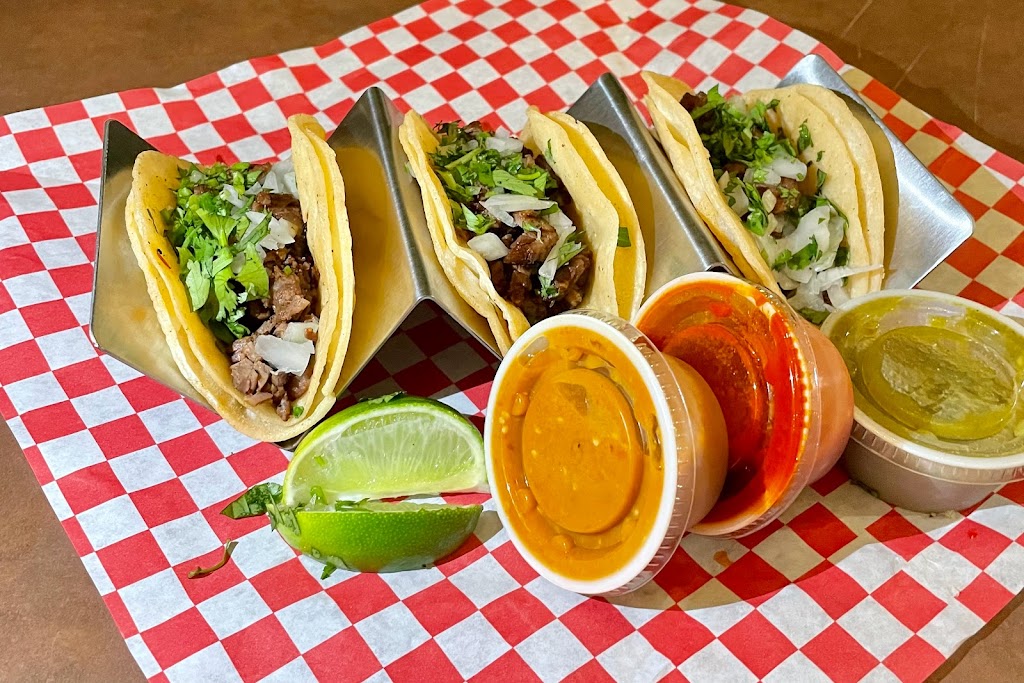 Tacos y Chelas | restaurant | 244 W Davis St, Dallas, TX 75208, USA | 2146132568 OR +1 214-613-2568
