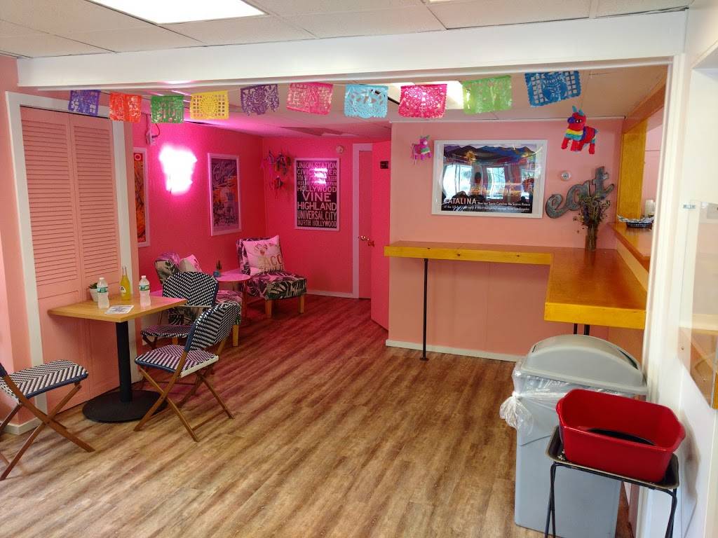 Luchador Tacos | restaurant | 3 Nichol St, South Paris, ME 04281, USA | 2074610207 OR +1 207-461-0207