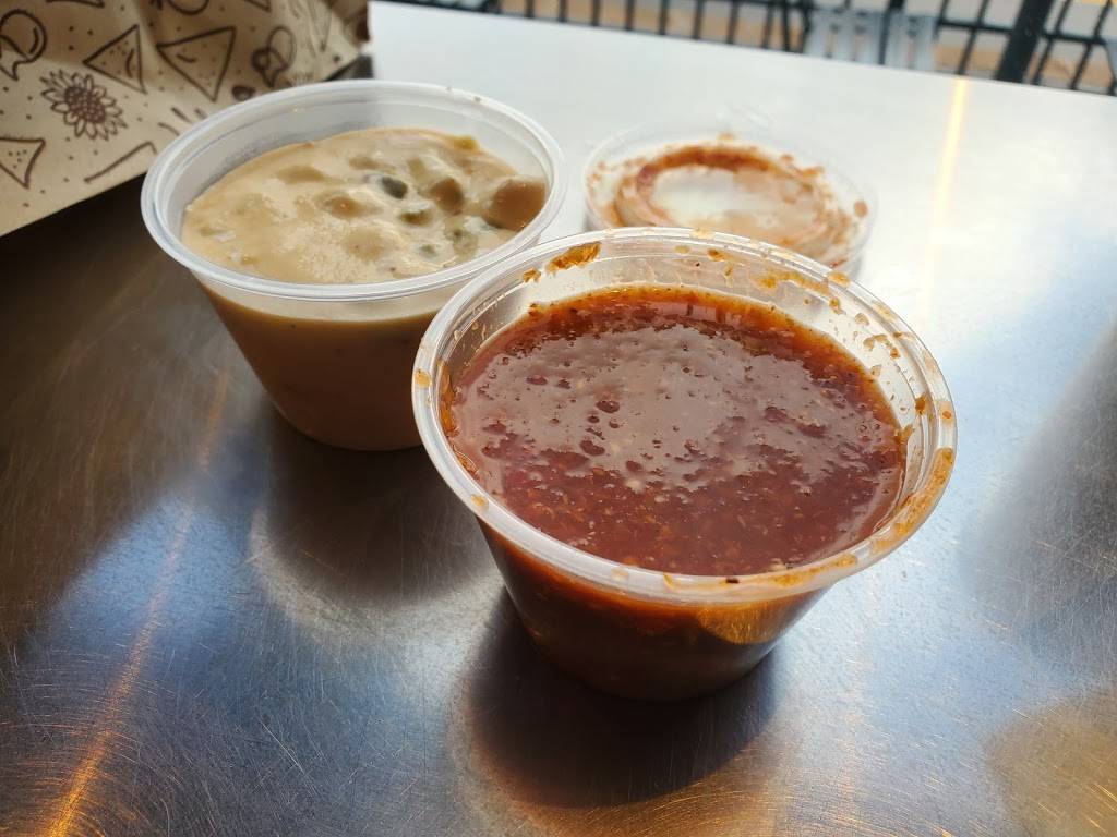 Chipotle Mexican Grill | restaurant | 24100 E Commons Ave Ste 101, Aurora, CO 80016, USA | 3034003855 OR +1 303-400-3855