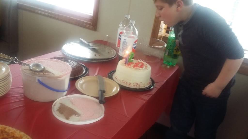 Pizza Plus | restaurant | 6305 W Andrew Johnson Hwy, Mosheim, TN 37818, USA | 4236390400 OR +1 423-639-0400