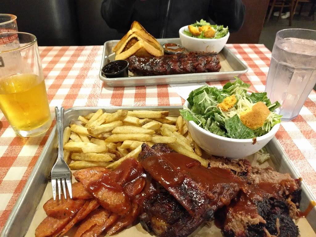 Armadillo Willys BBQ | restaurant | 2071 Camden Ave, San Jose, CA 95124, USA | 4083719033 OR +1 408-371-9033