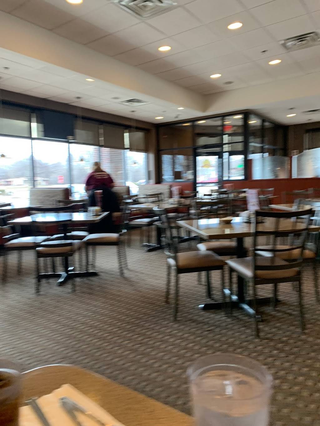 Connors Family Dining | restaurant | 15356 Haggerty Rd, Northville, MI 48111, USA | 7344201141 OR +1 734-420-1141