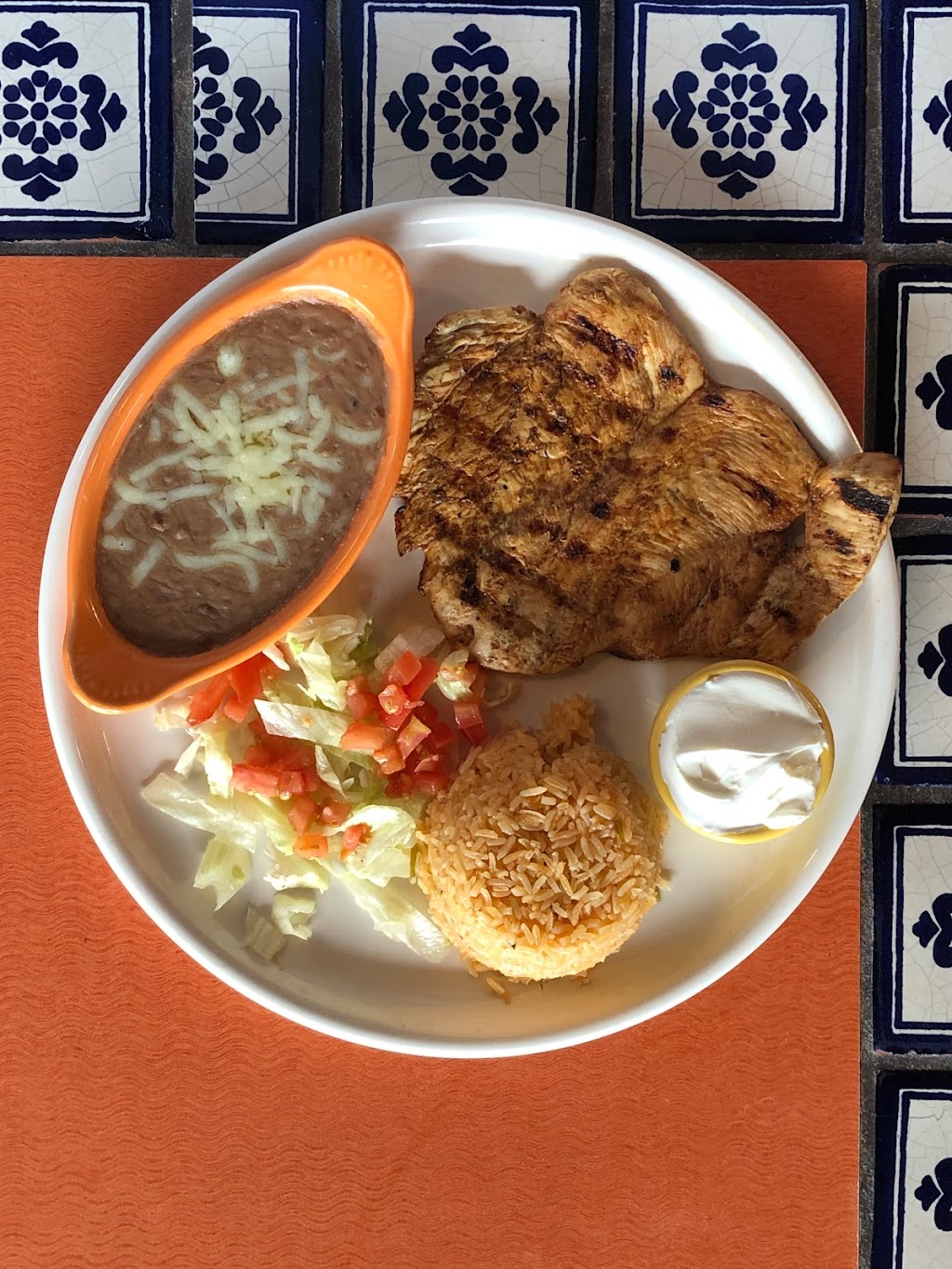 Casa Vallarta Mexican Restaurant | restaurant | 302 Cooley St, Springfield, MA 01128, USA | 4133917394 OR +1 413-391-7394