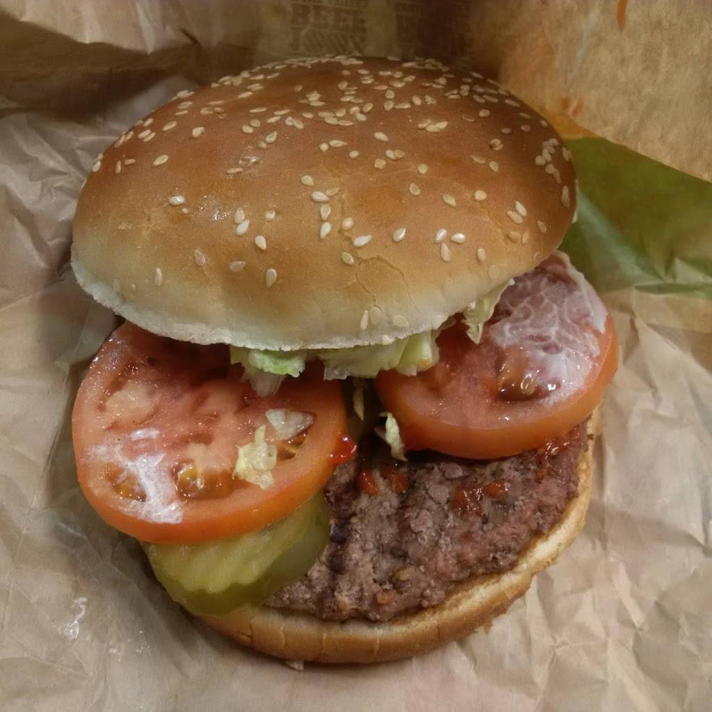 Burger King | restaurant | 527 W Hunt Club Rd, Nepean, ON K2G 5W5, Canada | 6137275840 OR +1 613-727-5840