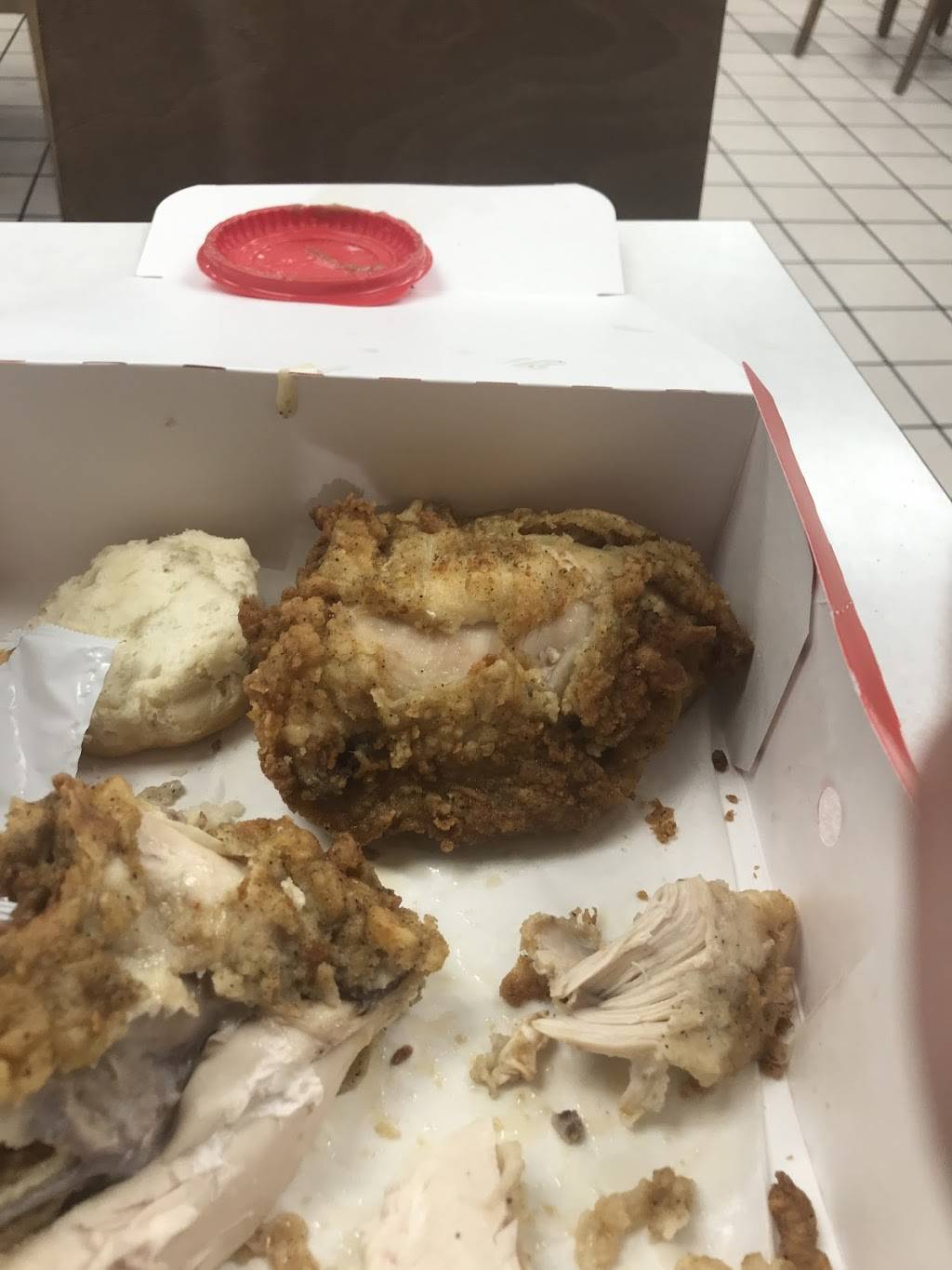 KFC | restaurant | 7301 Hacks Cross Rd, Olive Branch, MS 38654, USA | 6628905722 OR +1 662-890-5722