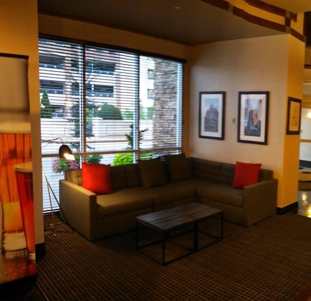 McEwans Kitchen (MKs) | restaurant | 1109 White Ave, Knoxville, TN 37916, USA | 8659344662 OR +1 865-934-4662