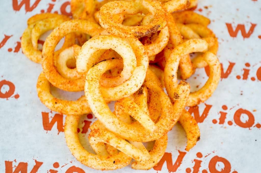 Wing It On! | restaurant | 7316 Louetta Rd B303, Spring, TX 77379, USA | 8326982415 OR +1 832-698-2415