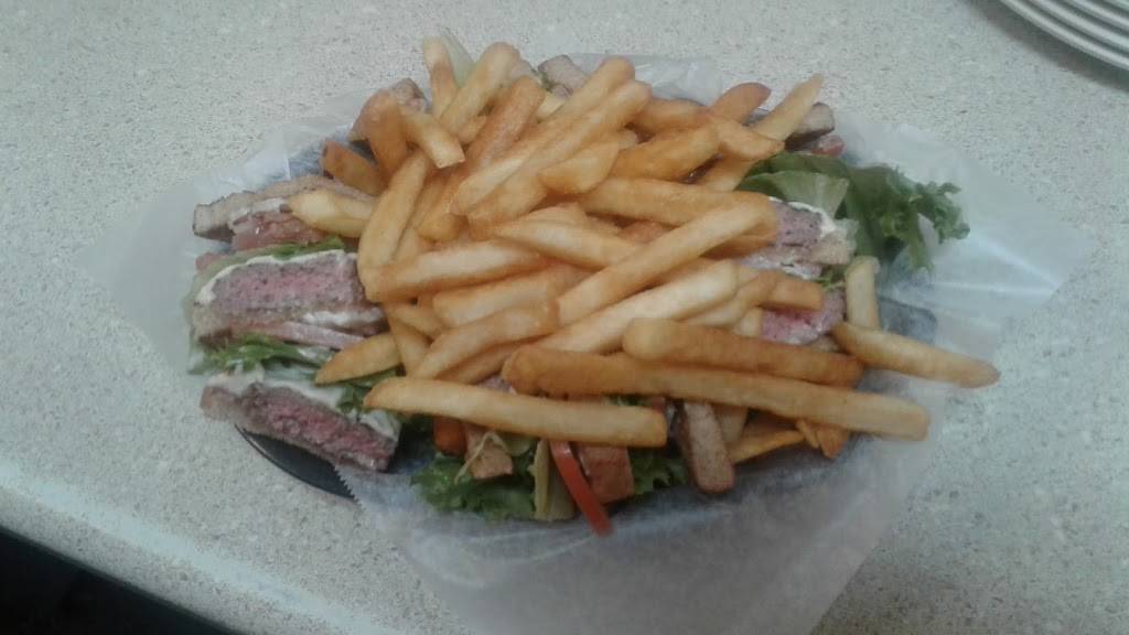 Center Harbor Diner | restaurant | 17 Whittier Hwy, Center Harbor, NH 03226, USA | 6032539881 OR +1 603-253-9881