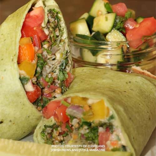 Munch | meal takeaway | 28500 Miles Rd, Solon, OH 44139, USA | 2162310922 OR +1 216-231-0922