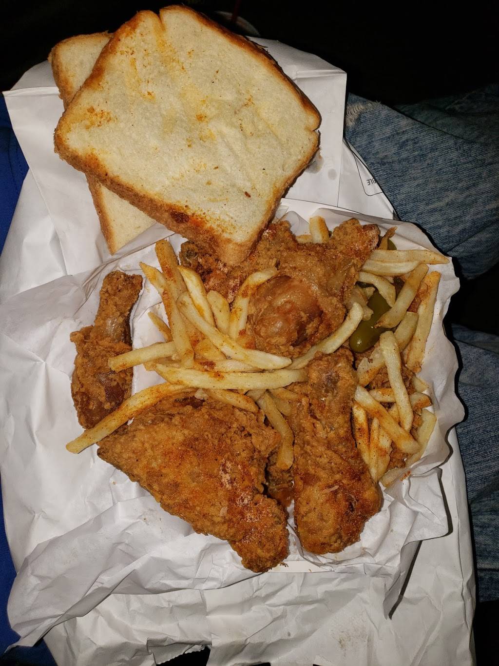 Halls Honey Fried Chicken | restaurant | 4845 S Lancaster Rd, Dallas, TX 75216, USA | 2143713020 OR +1 214-371-3020