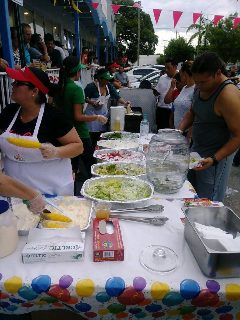 Taqueria Los Dos Amigos 2 | restaurant | 3235 NW 32nd Ave #106, Miami, FL 33142, USA | 3059859607 OR +1 305-985-9607