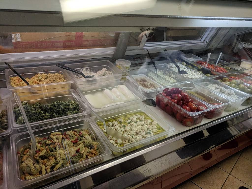 Cut Above Deli | meal takeaway | 3523 West Chester Pike, Newtown Square, PA 19073, USA | 6103534543 OR +1 610-353-4543