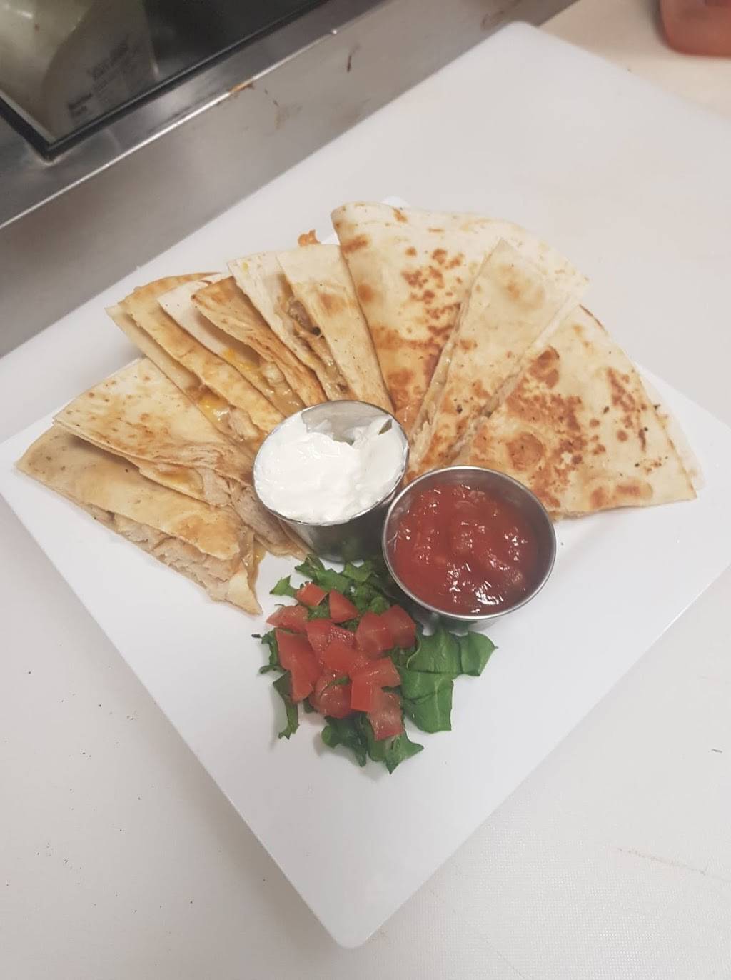 Excalibur | restaurant | 36 Main St, Versailles, CT 06330, USA | 8602223284 OR +1 860-222-3284