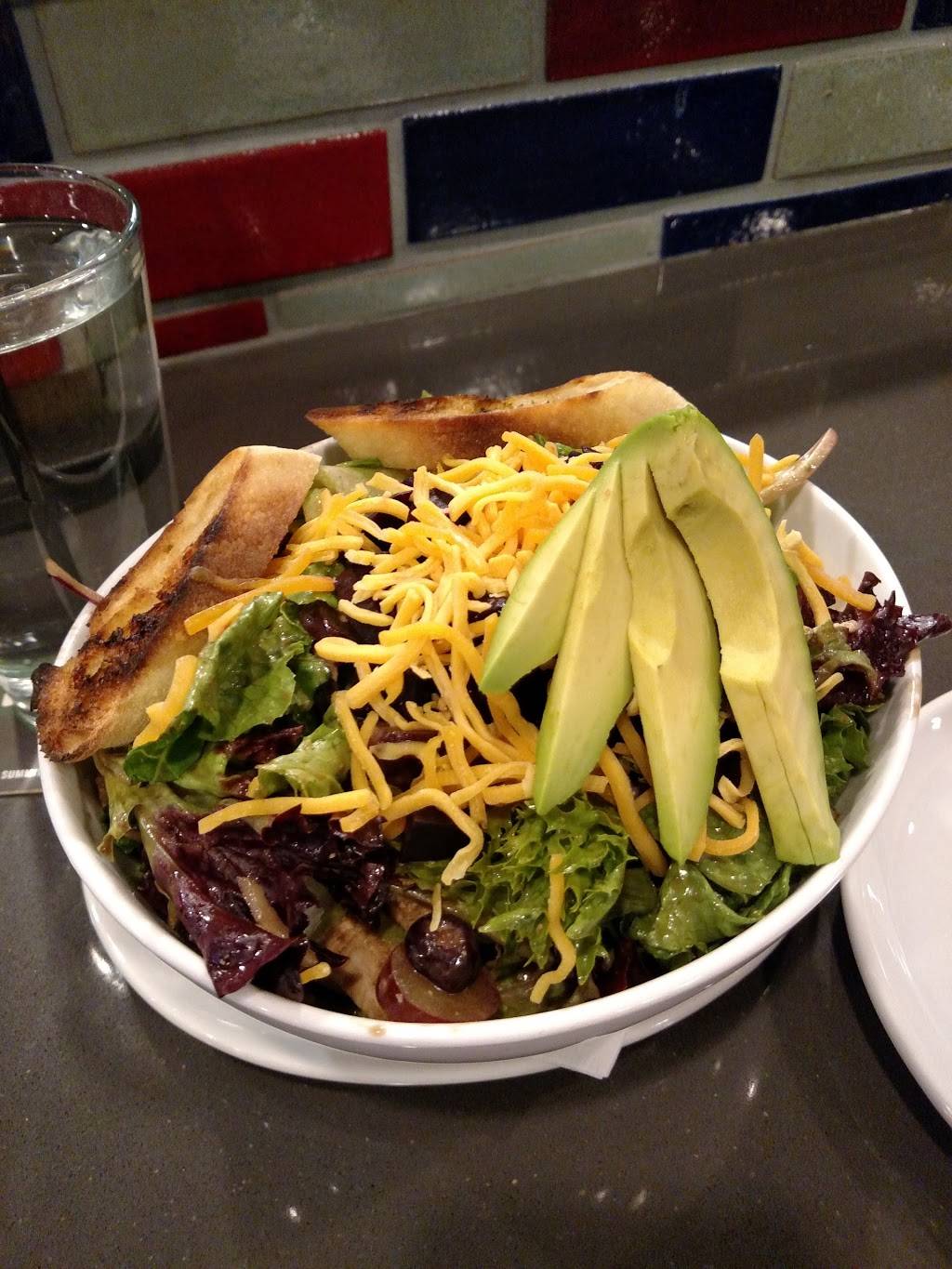 Rival House Sporting Parlour | restaurant | 411 Minnesota St, St Paul, MN 55101, USA | 6512550645 OR +1 651-255-0645