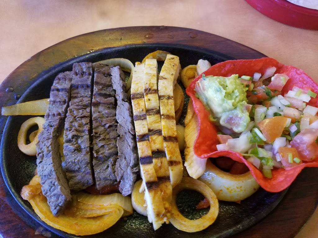 El Jardin Restaurant | restaurant | 7849 Harrisburg Blvd, Houston, TX 77012, USA | 7139213633 OR +1 713-921-3633