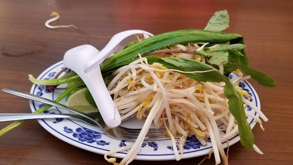 Pho Tai | restaurant | 30577 Dequindre Rd, Madison Heights, MI 48071, USA | 2483978333 OR +1 248-397-8333