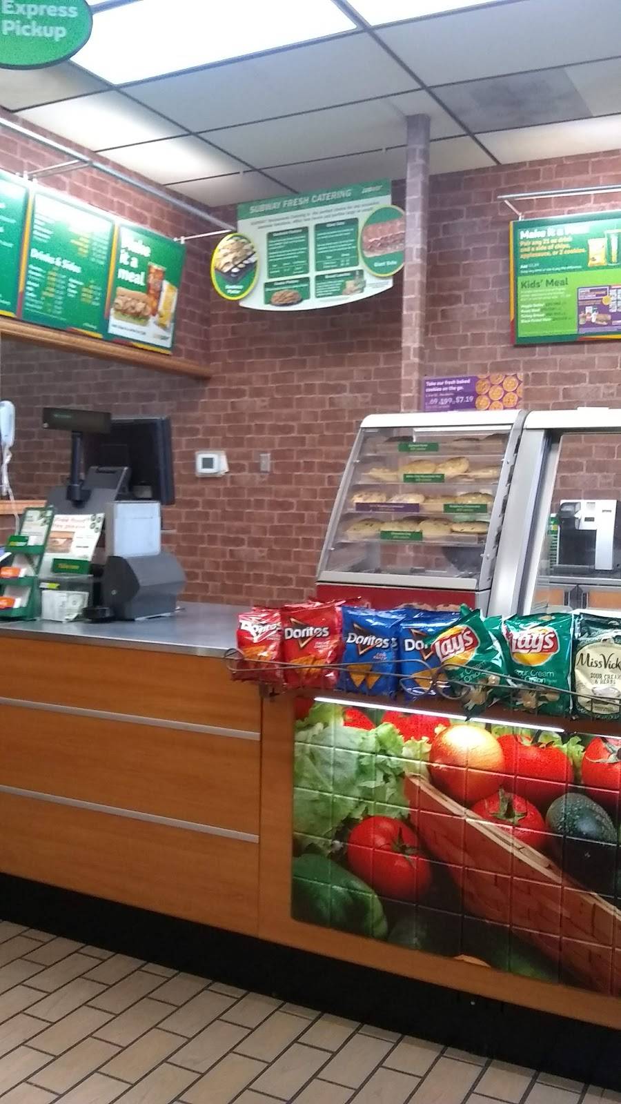 Subway | meal takeaway | 6402 S Yakima Ave Suite C1, Tacoma, WA 98408, USA | 2534743736 OR +1 253-474-3736