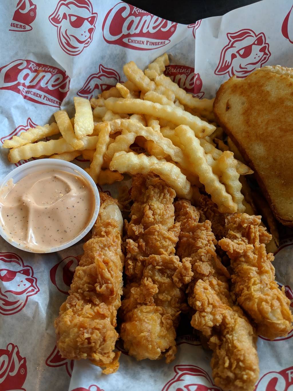 Raising Canes Chicken Fingers | meal takeaway | 8402 Broadway St, San Antonio, TX 78209, USA | 2108298406 OR +1 210-829-8406