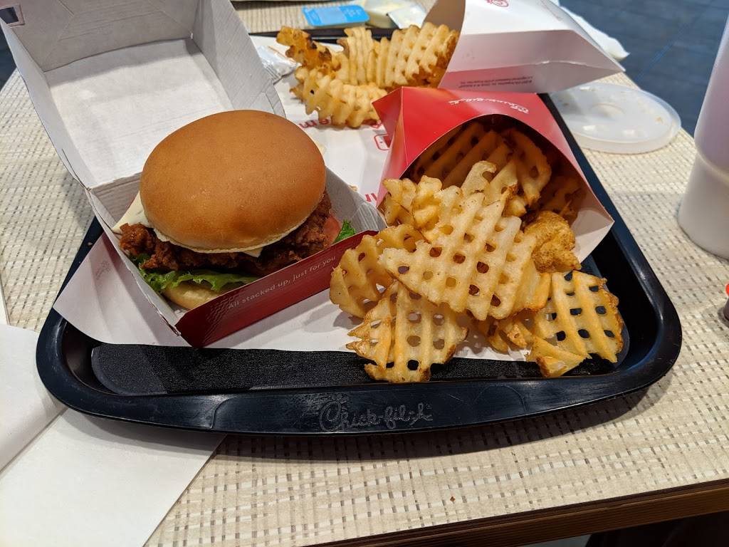 Chick-fil-A | restaurant | 2750 E Beltline Ave SE, Grand Rapids, MI 49546, USA | 6164642697 OR +1 616-464-2697