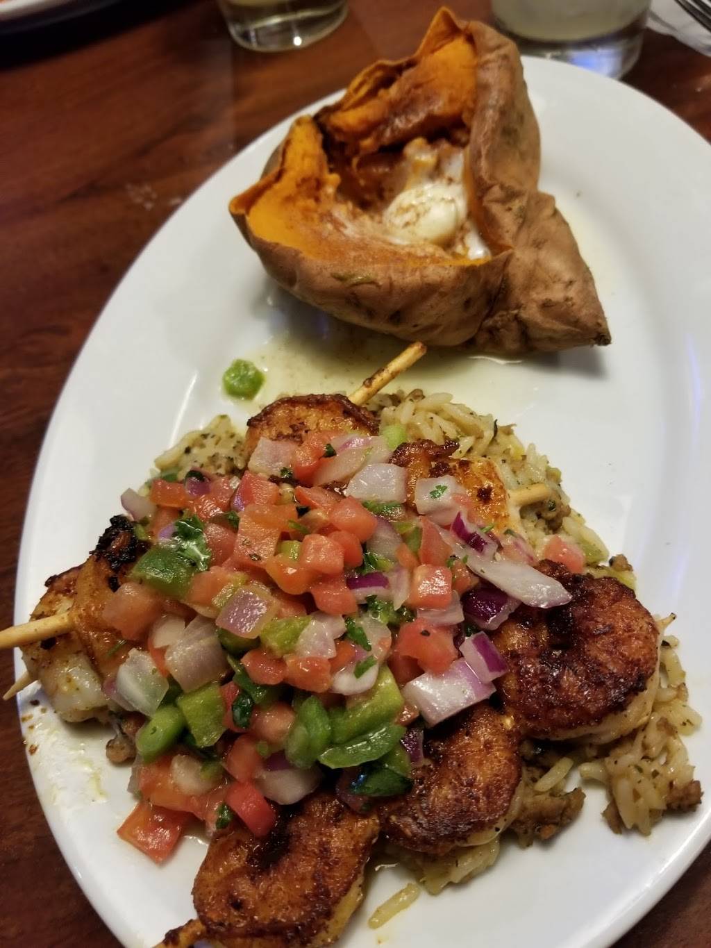 Ruby Tuesday | restaurant | 3300 Chambers Rd, Horseheads, NY 14845, USA | 6077965269 OR +1 607-796-5269