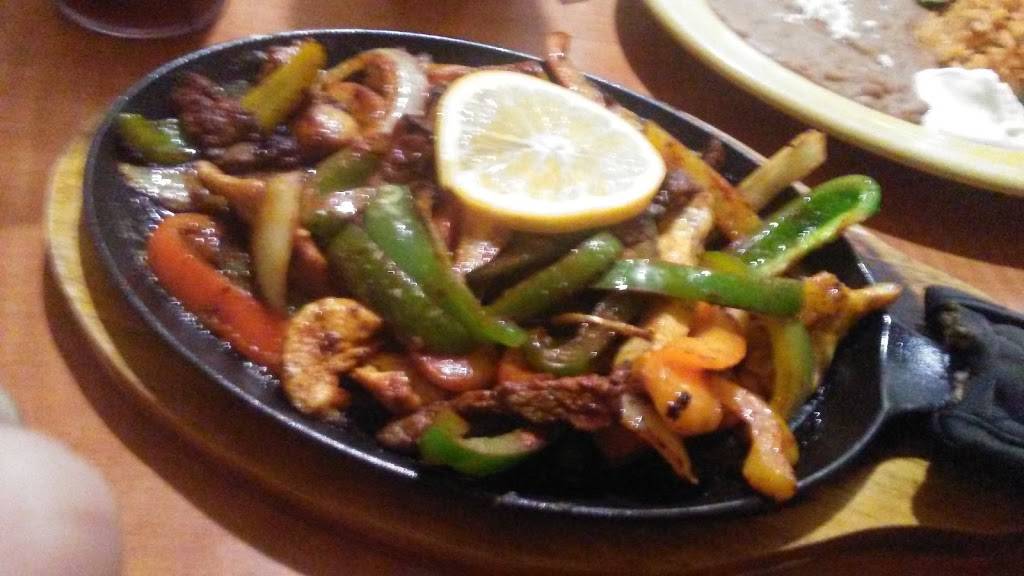 Si Señor Grill | restaurant | 2210 Airport Dr, Bakersfield, CA 93308, USA | 6613934046 OR +1 661-393-4046