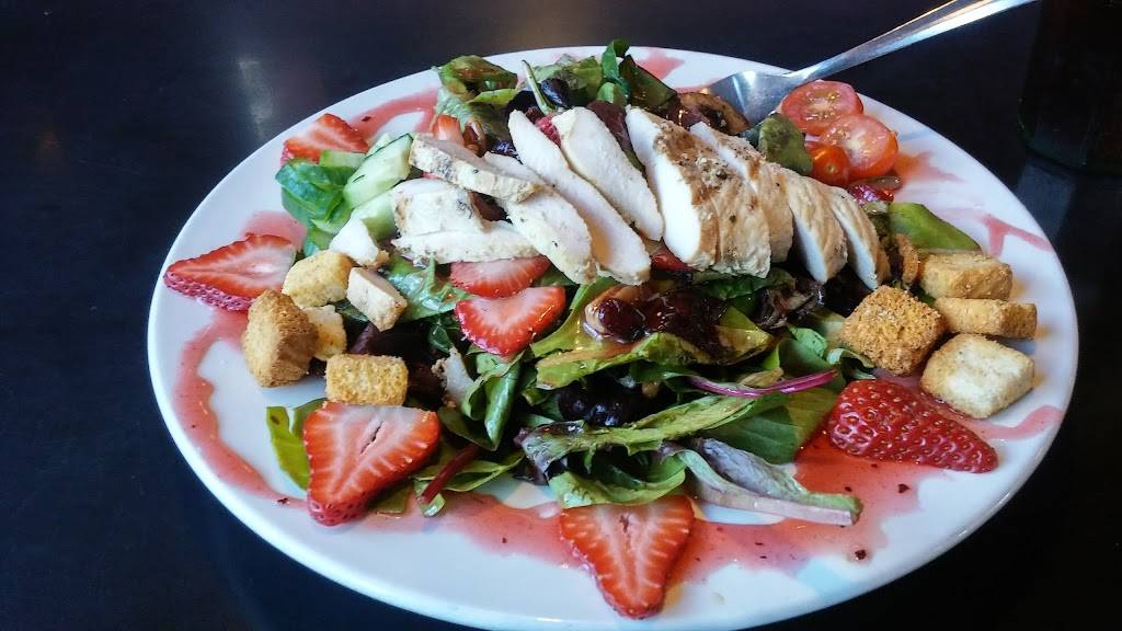 Dinas Pizza & Pub | restaurant | 5701 Memphis Ave, Cleveland, OH 44144, USA | 2163513663 OR +1 216-351-3663