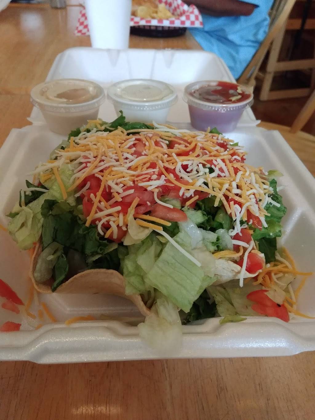 The Hungry Pelican | restaurant | 205 Budleigh St, Manteo, NC 27954, USA | 2524739303 OR +1 252-473-9303